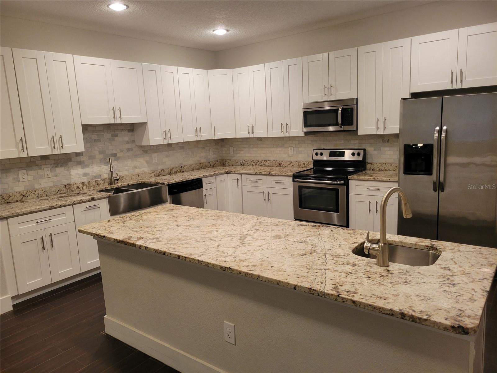 1212 S BUMBY AVE, ORLANDO, FL, 32806