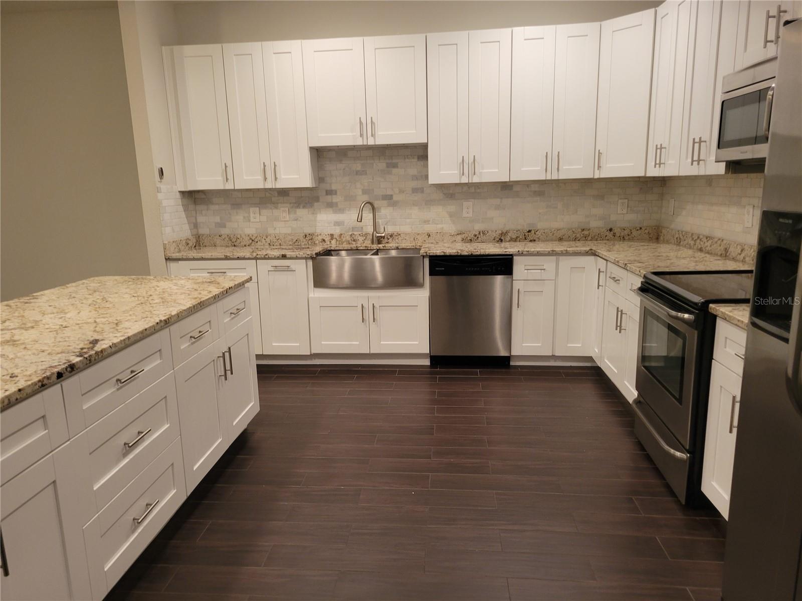 1212 S BUMBY AVE, ORLANDO, FL, 32806