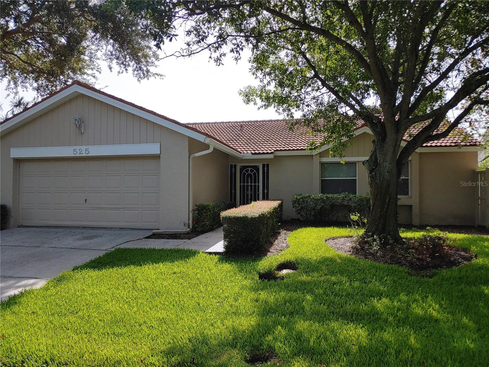 525 MORENO CIR NE, ST PETERSBURG, FL, 33703