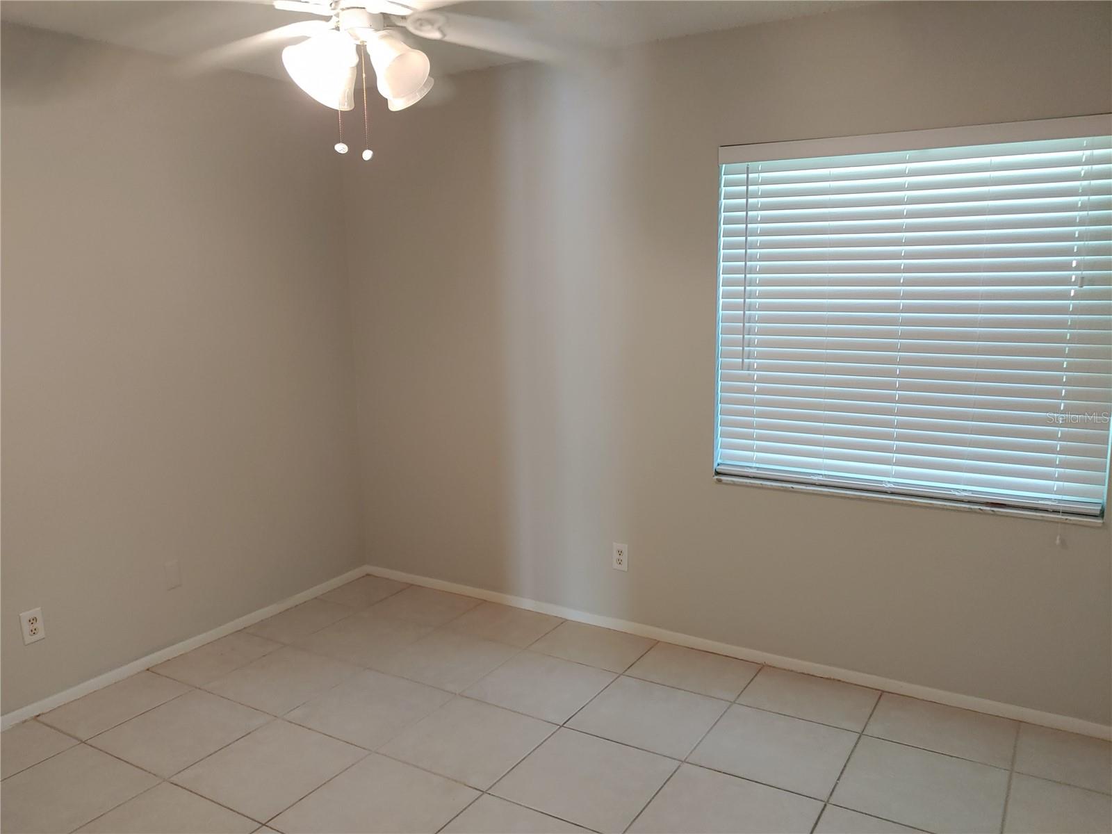 525 MORENO CIR NE, ST PETERSBURG, FL, 33703