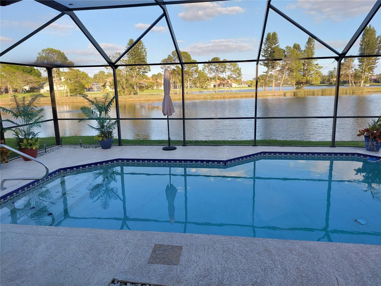 525 MORENO CIR NE, ST PETERSBURG, FL, 33703