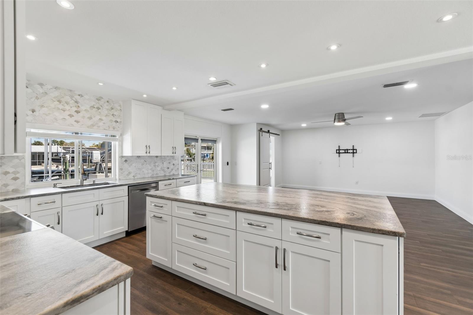 8034 BRIGHTON DR, PORT RICHEY, FL, 34668