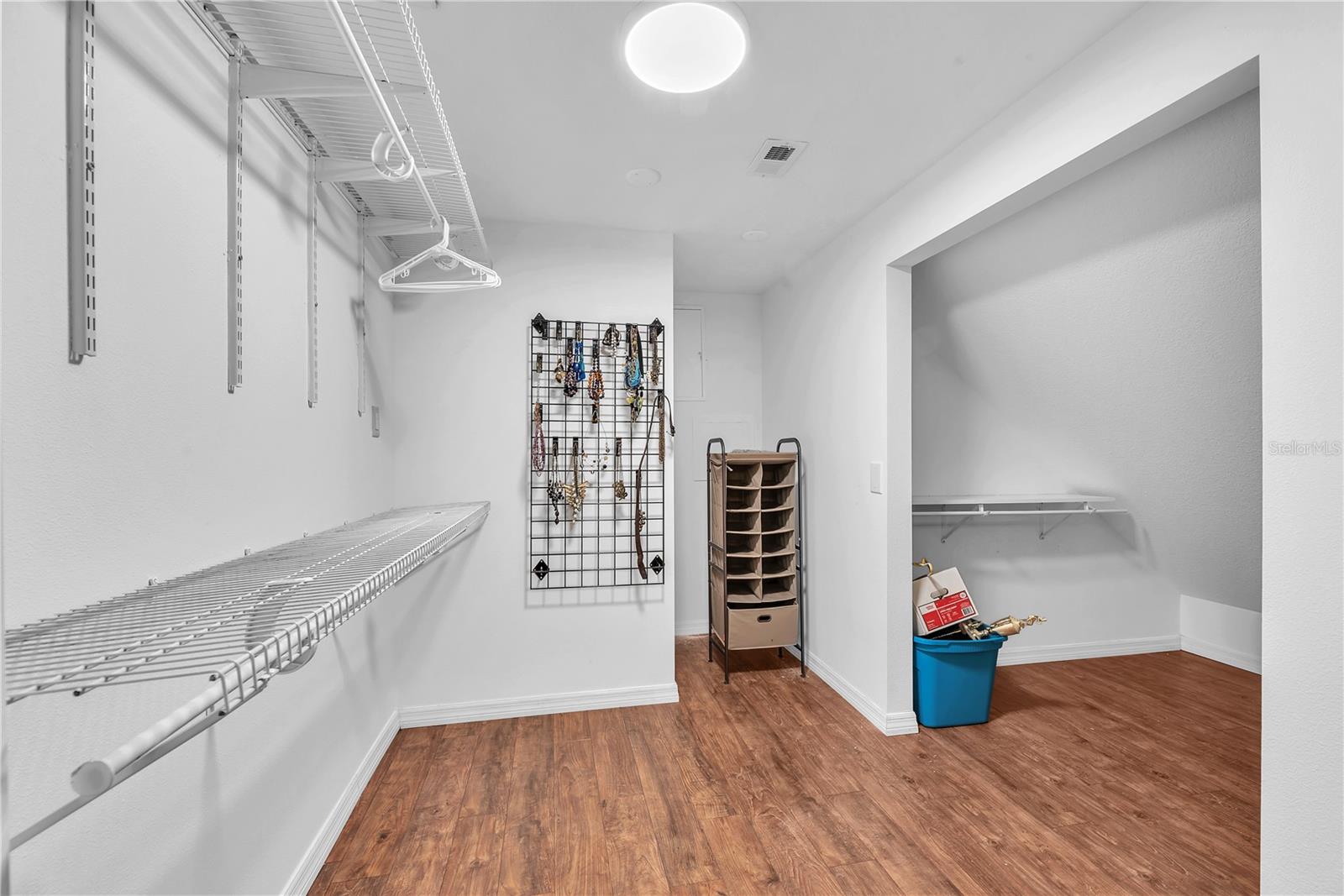 Primary suite walk-in closet