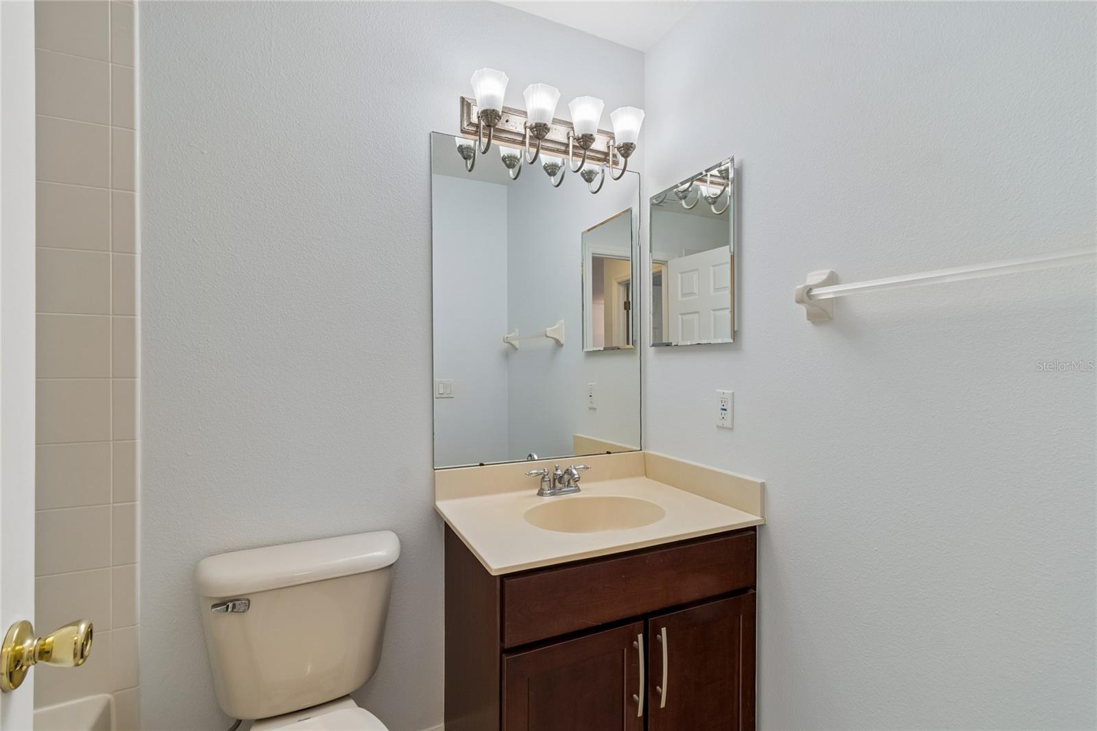 8840 CAMERON CREST DR, TAMPA, FL, 33626