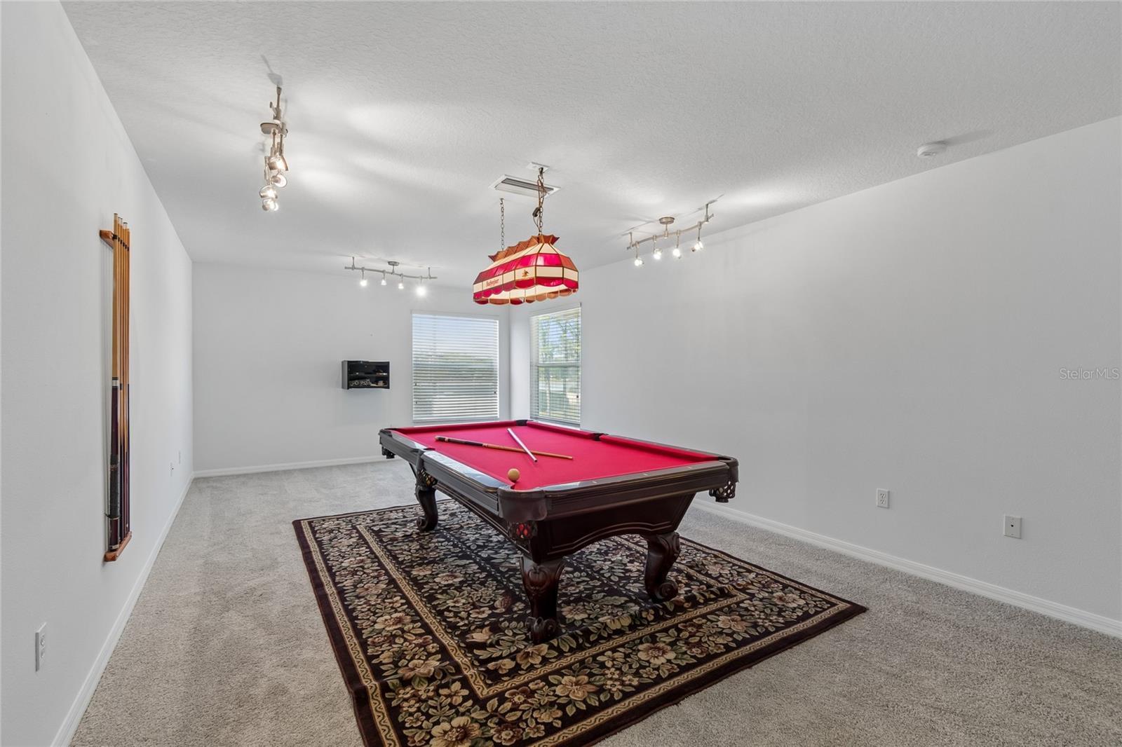 8840 CAMERON CREST DR, TAMPA, FL, 33626