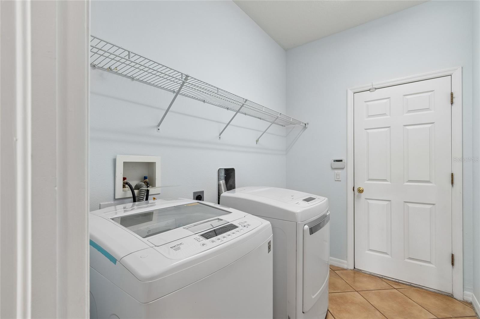 8840 CAMERON CREST DR, TAMPA, FL, 33626