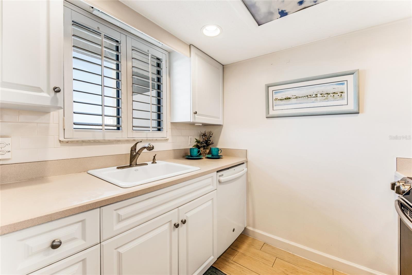 935 OCEAN SHORE BLVD #303, ORMOND BEACH, FL, 32176