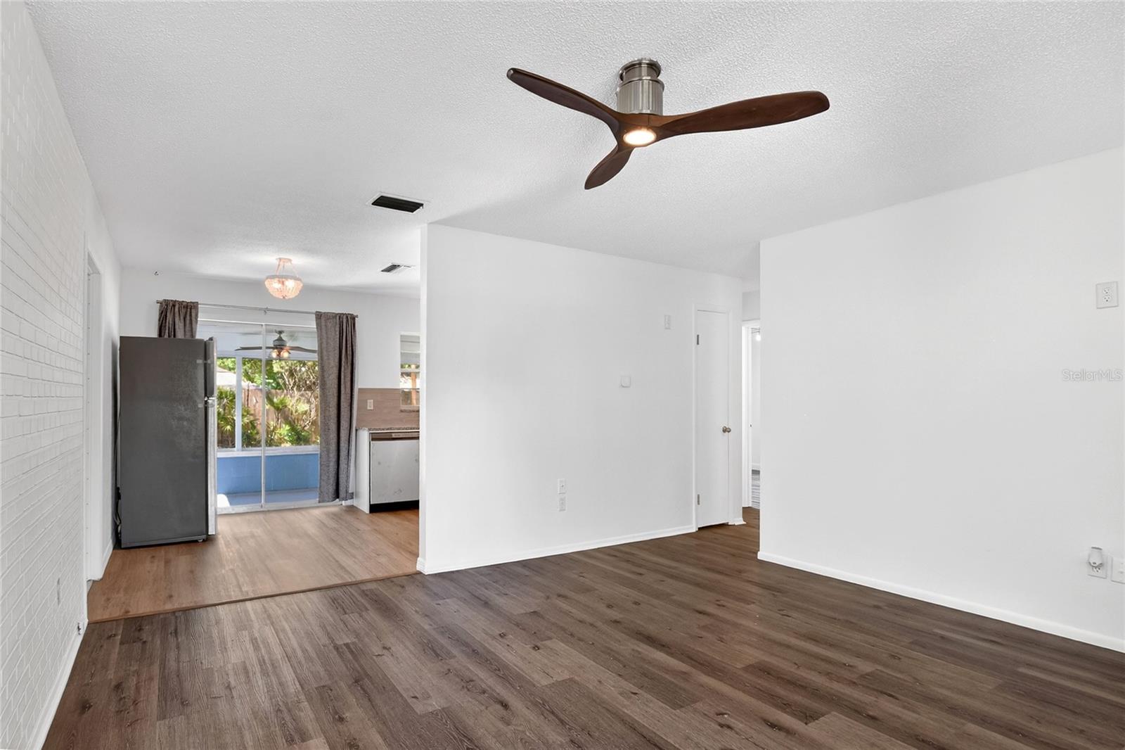 205 LENTZ RD, BRANDON, FL, 33510