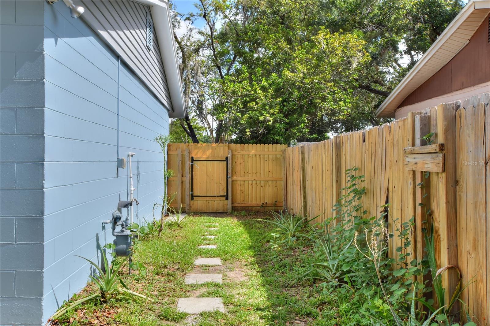 205 LENTZ RD, BRANDON, FL, 33510