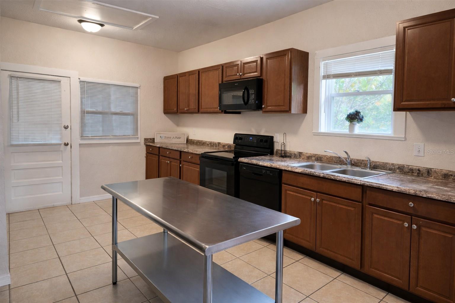 231 AVENUE A NE, WINTER HAVEN, FL, 33881