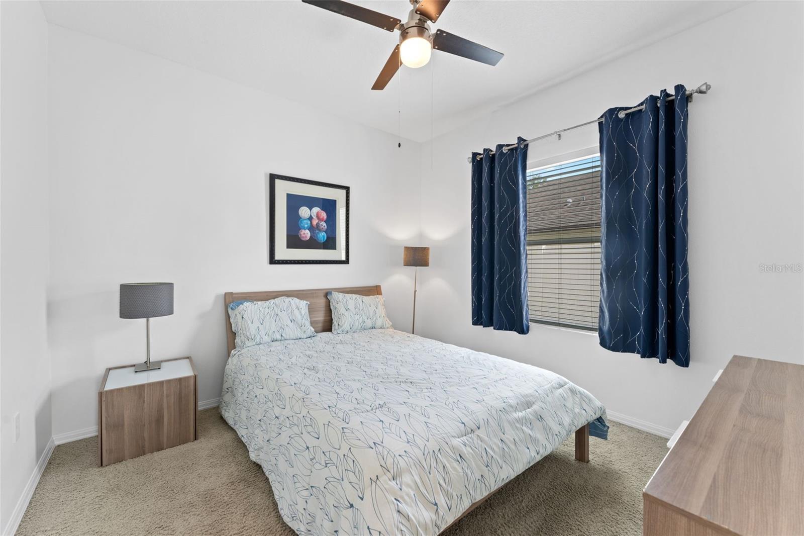 1020 KELLOGG DR, TAVARES, FL, 32778