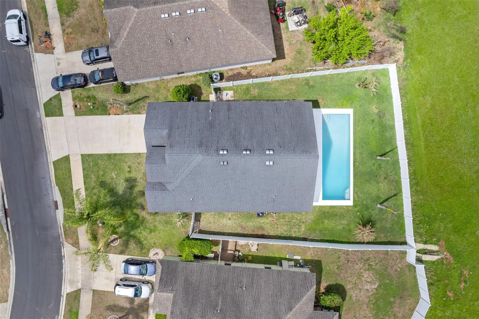 1020 KELLOGG DR, TAVARES, FL, 32778