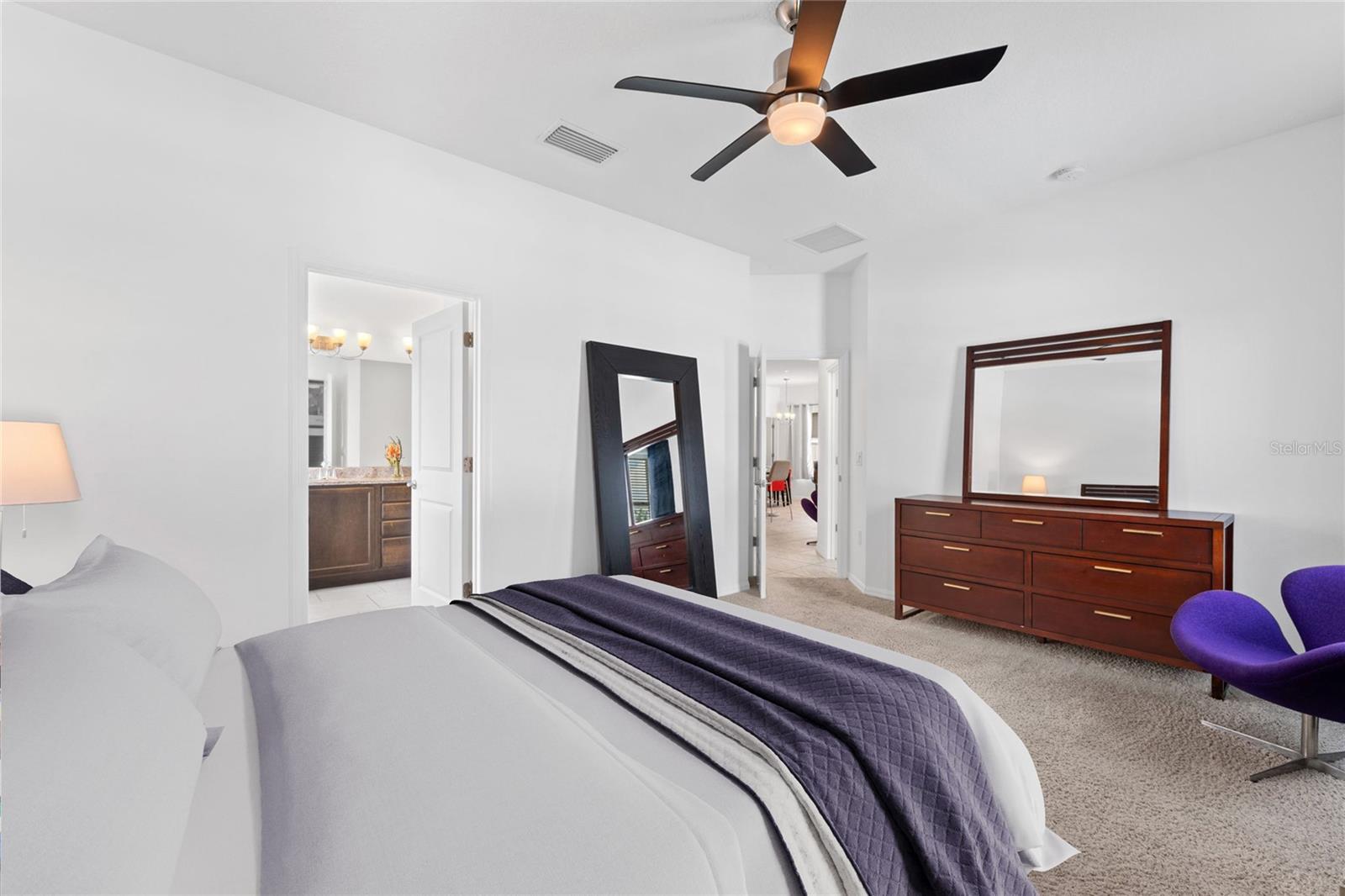 1020 KELLOGG DR, TAVARES, FL, 32778
