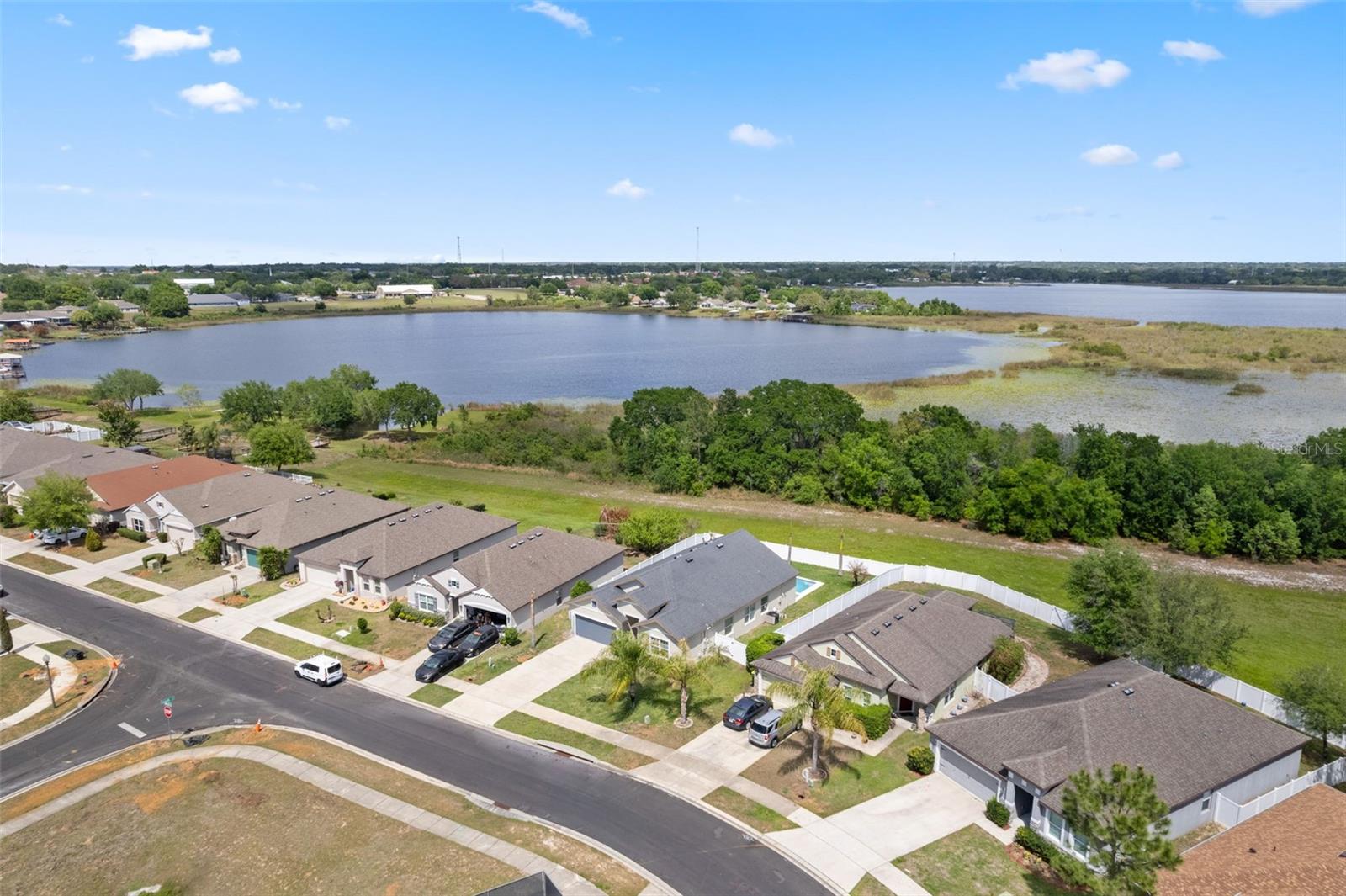 1020 KELLOGG DR, TAVARES, FL, 32778