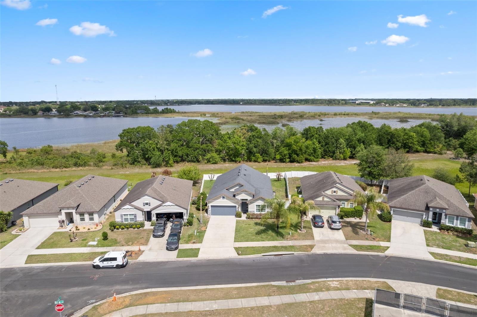 1020 KELLOGG DR, TAVARES, FL, 32778