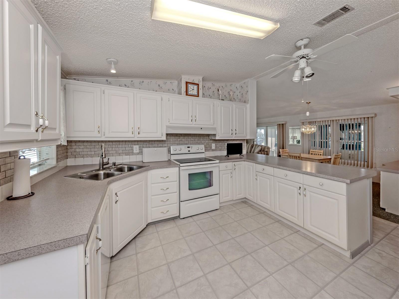 553 PORTSIDE DR, NORTH PORT, FL, 34287