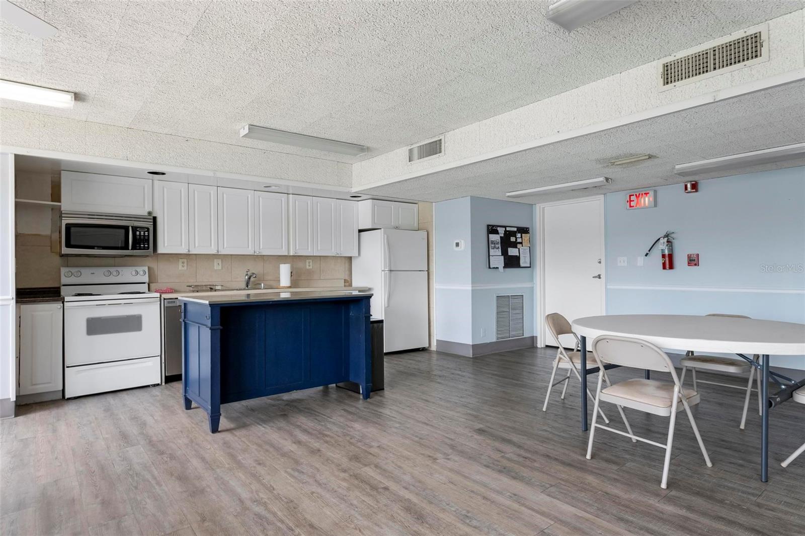 2901 26TH ST W #303, BRADENTON, FL, 34205