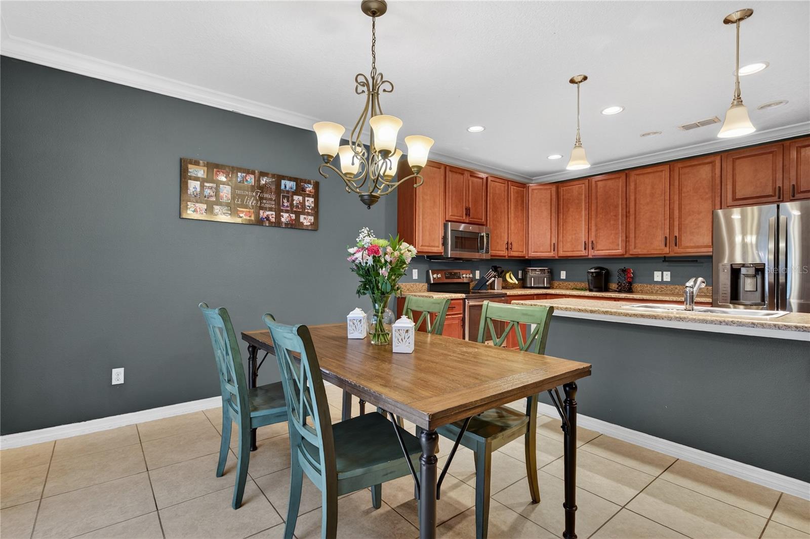 2454 NORWOOD PL, TAVARES, FL, 32778