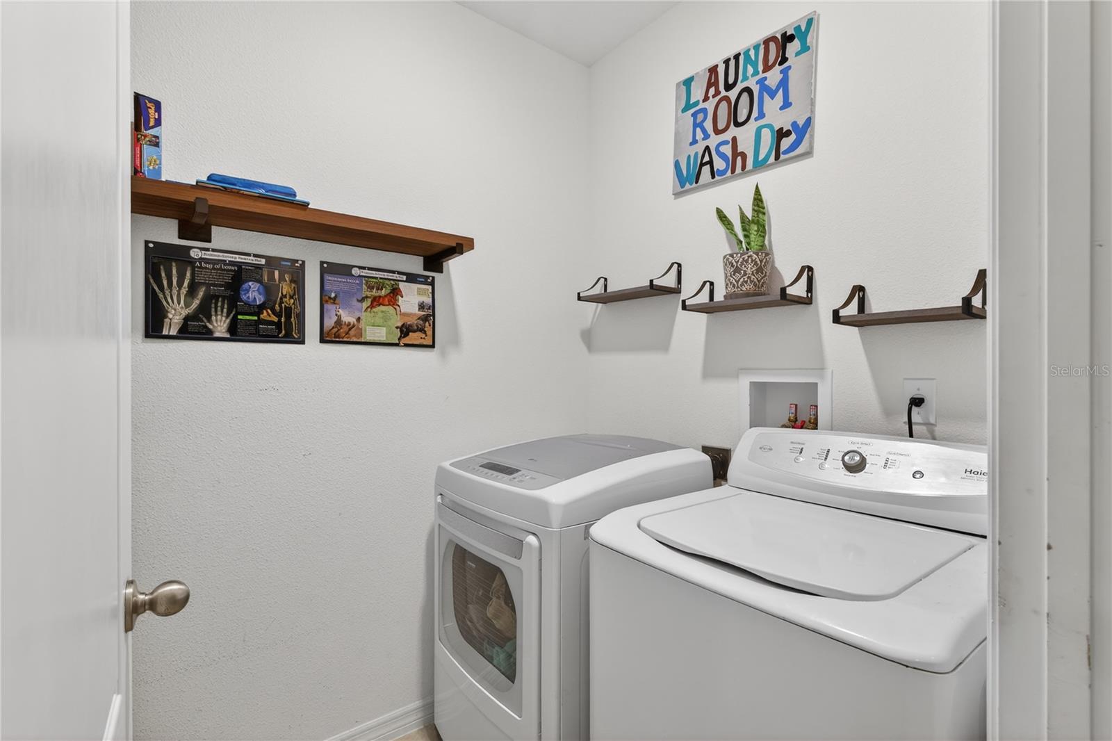 2454 NORWOOD PL, TAVARES, FL, 32778