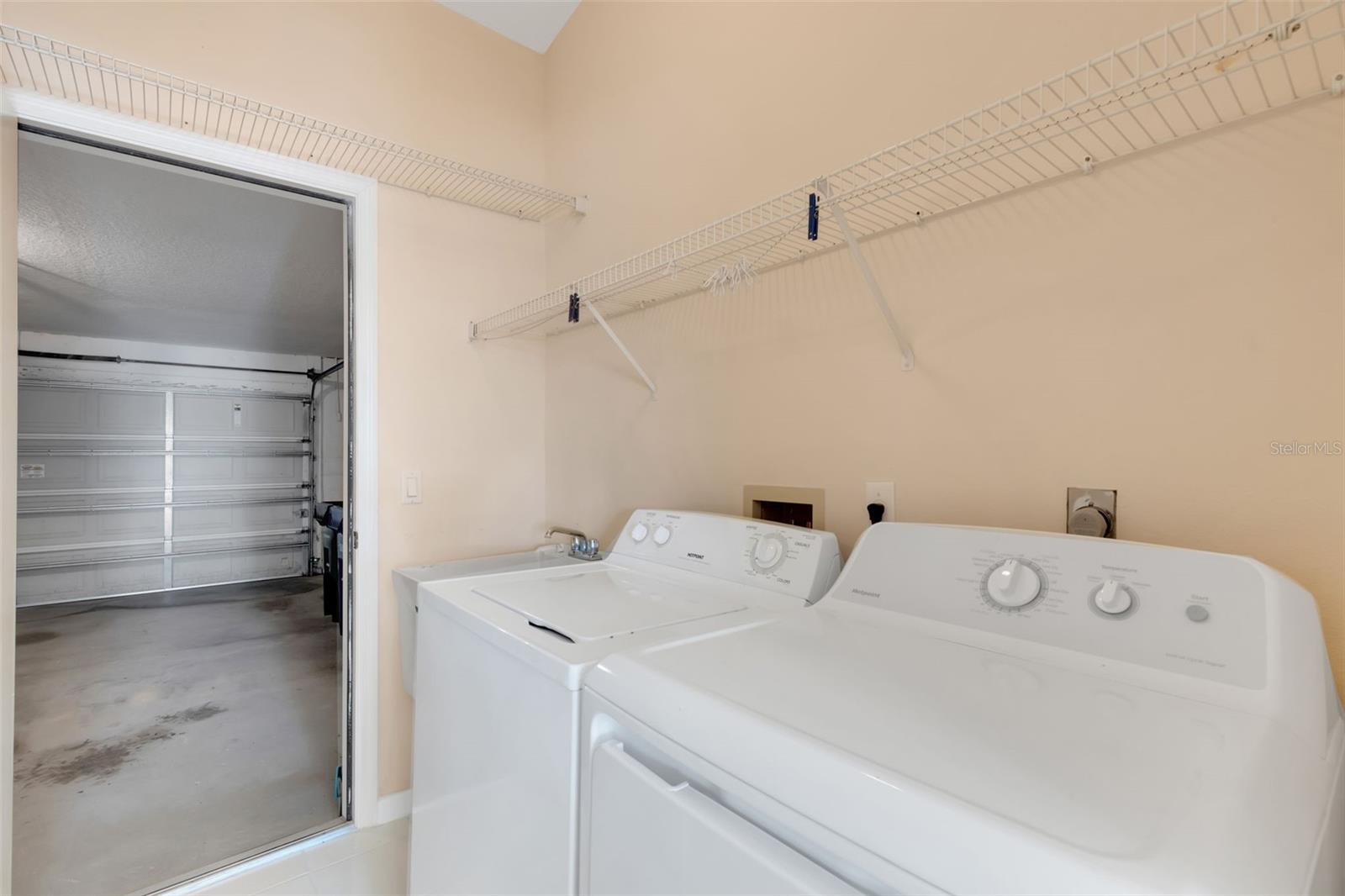 8976 WHITEMARSH AVE, SARASOTA, FL, 34238