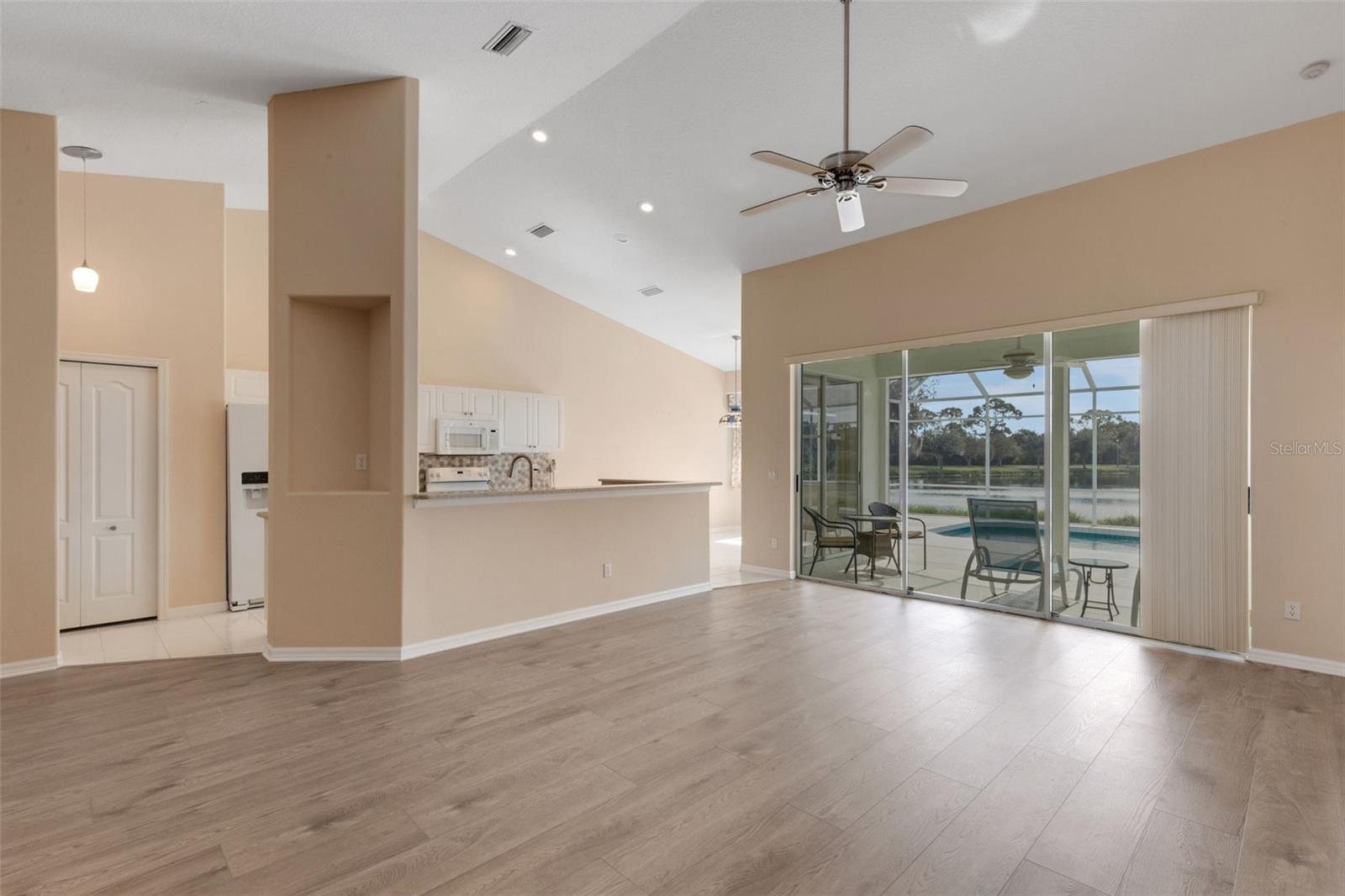 8976 WHITEMARSH AVE, SARASOTA, FL, 34238