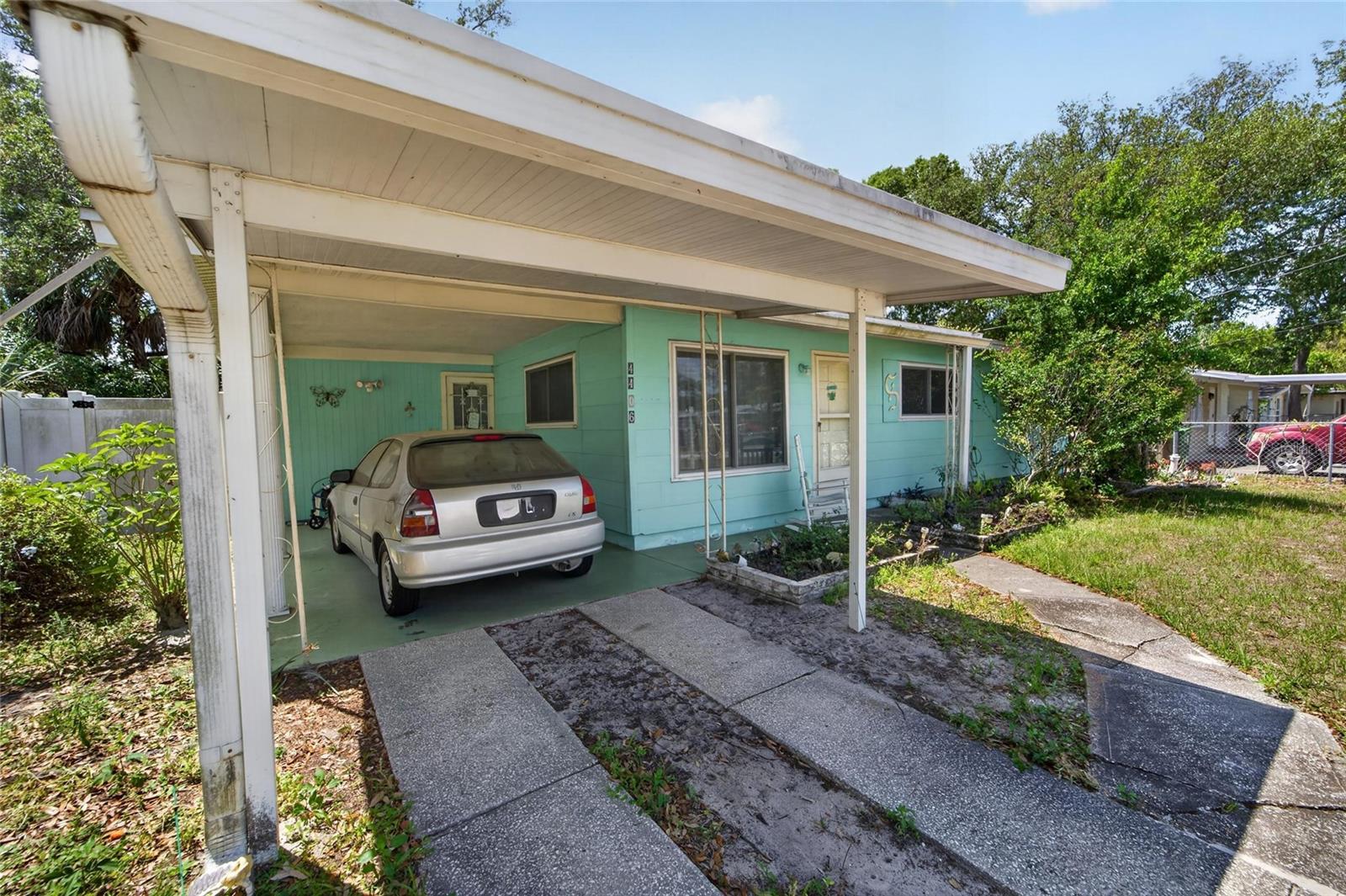 4406 W WYOMING AVE, TAMPA, FL, 33616