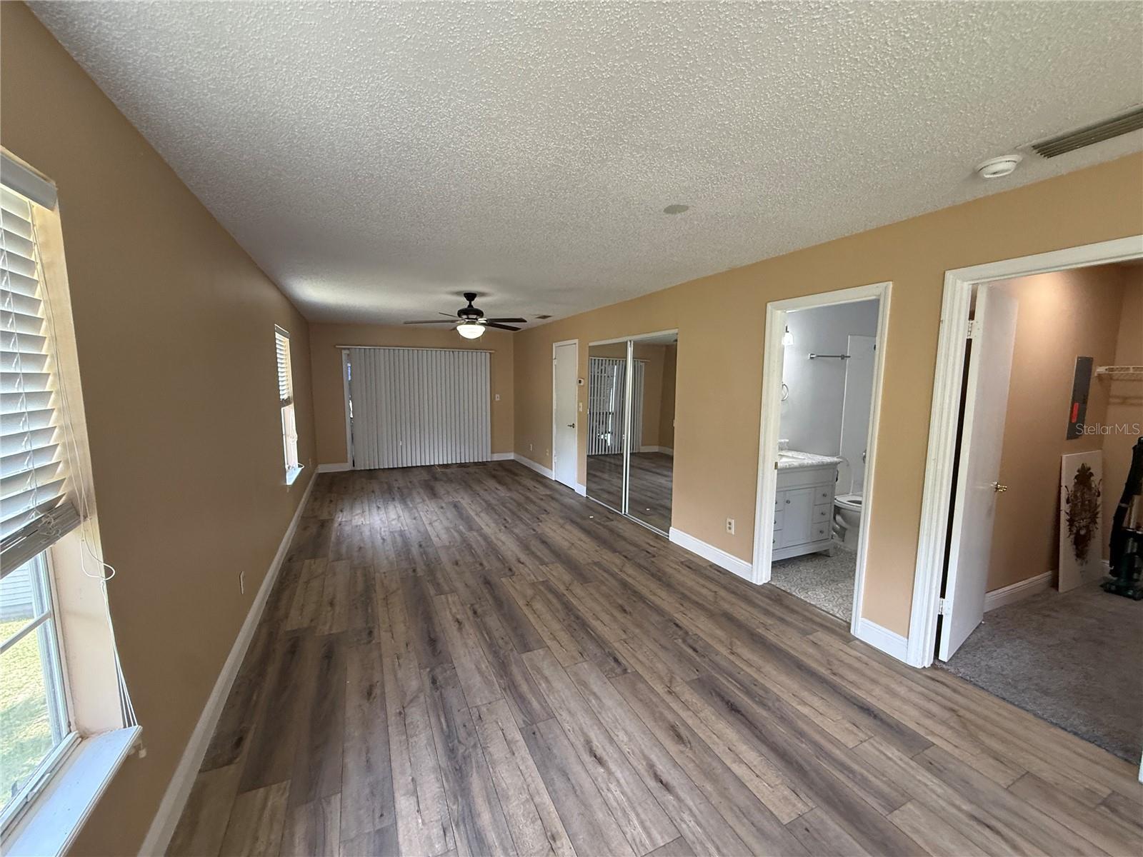 313 DIRKSEN DR #4, DEBARY, FL, 32713