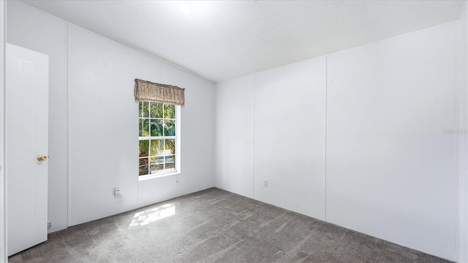 6125 SHIRLEY AVE, GIBSONTON, FL, 33534