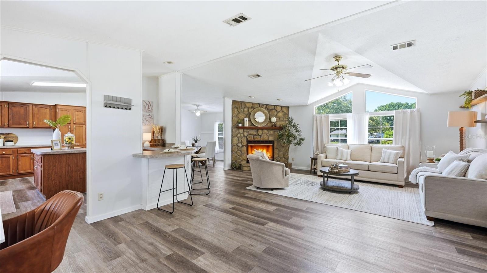 6125 SHIRLEY AVE, GIBSONTON, FL, 33534