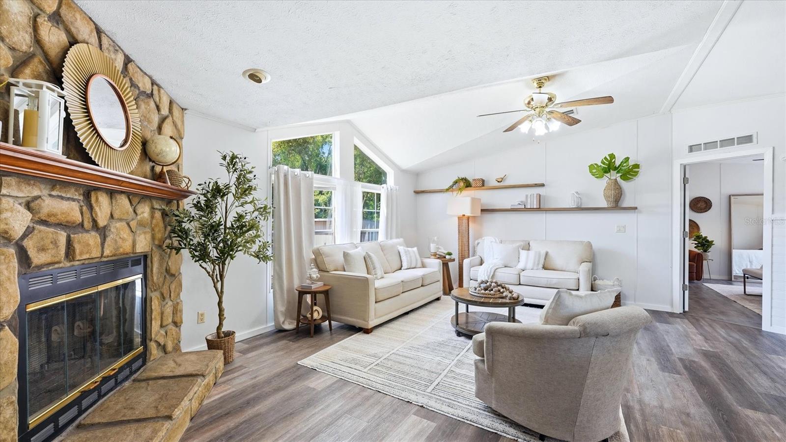 6125 SHIRLEY AVE, GIBSONTON, FL, 33534