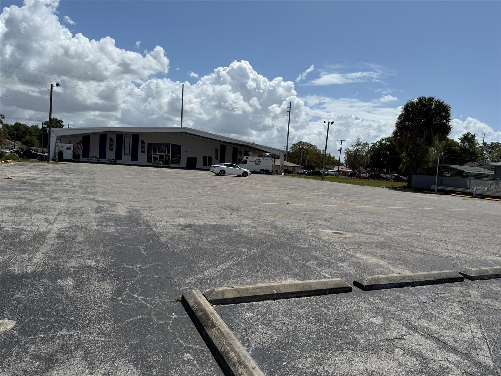 2001 S BAY ST, EUSTIS, FL, 32726