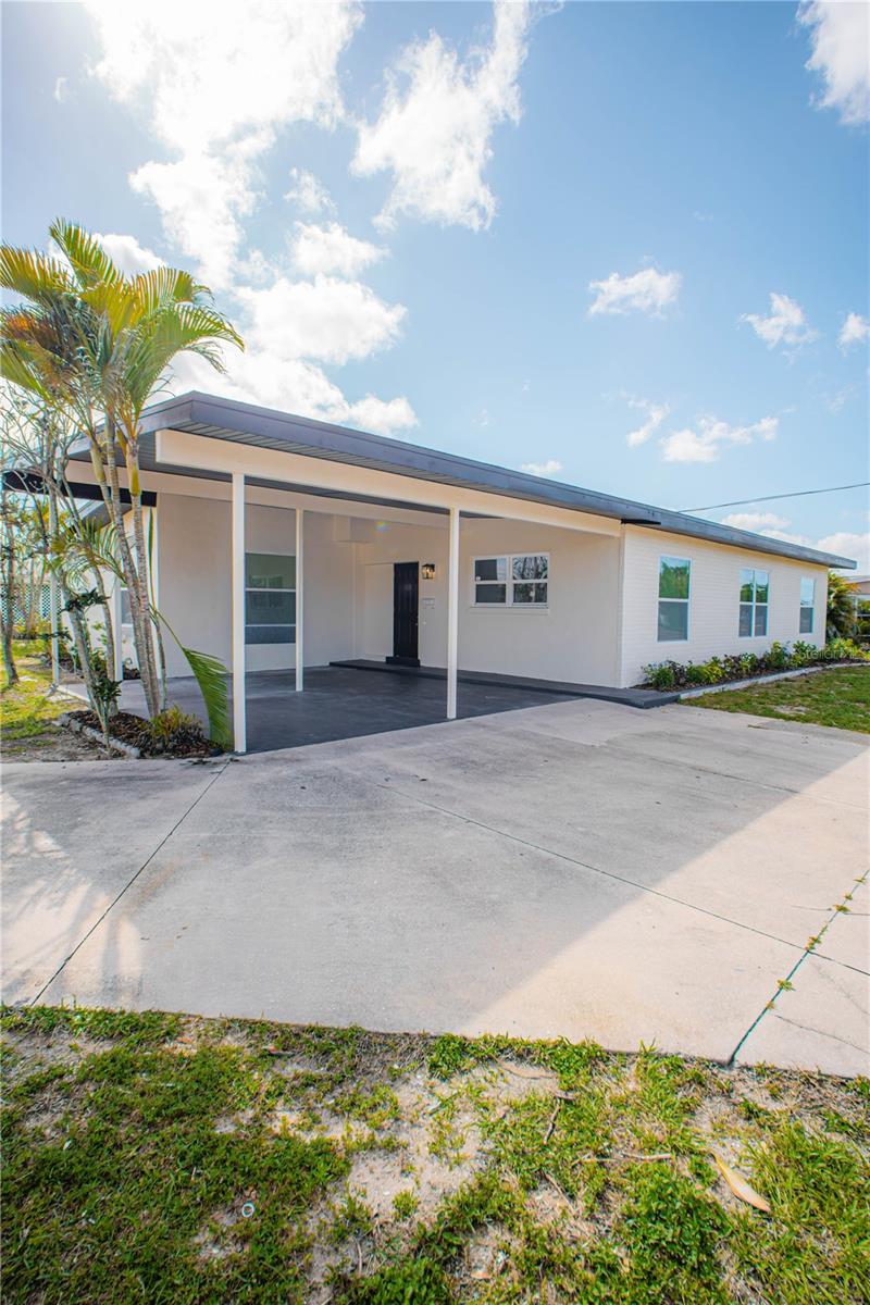 2144 HARBOR BLVD, PORT CHARLOTTE, FL, 33952