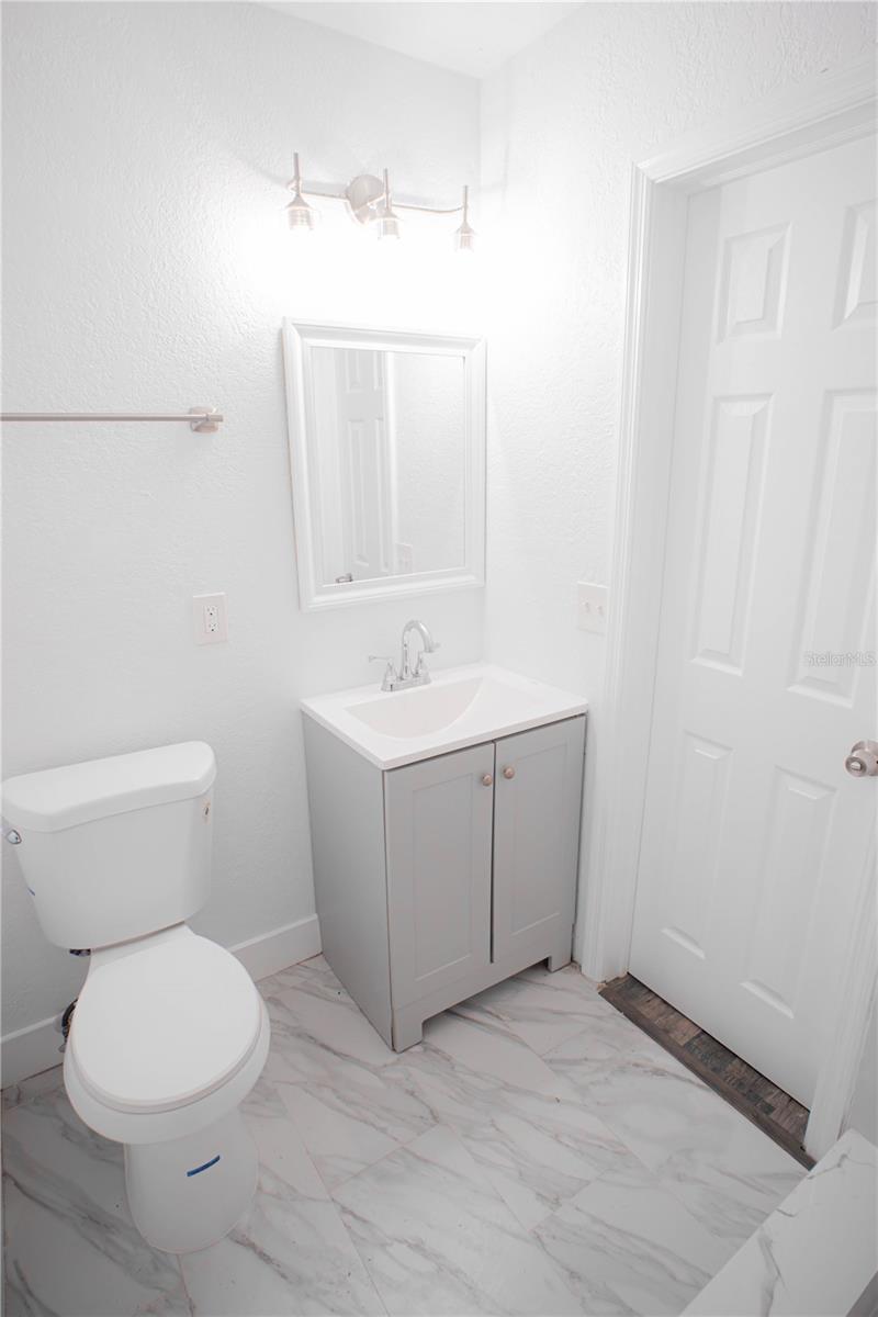 2144 HARBOR BLVD, PORT CHARLOTTE, FL, 33952
