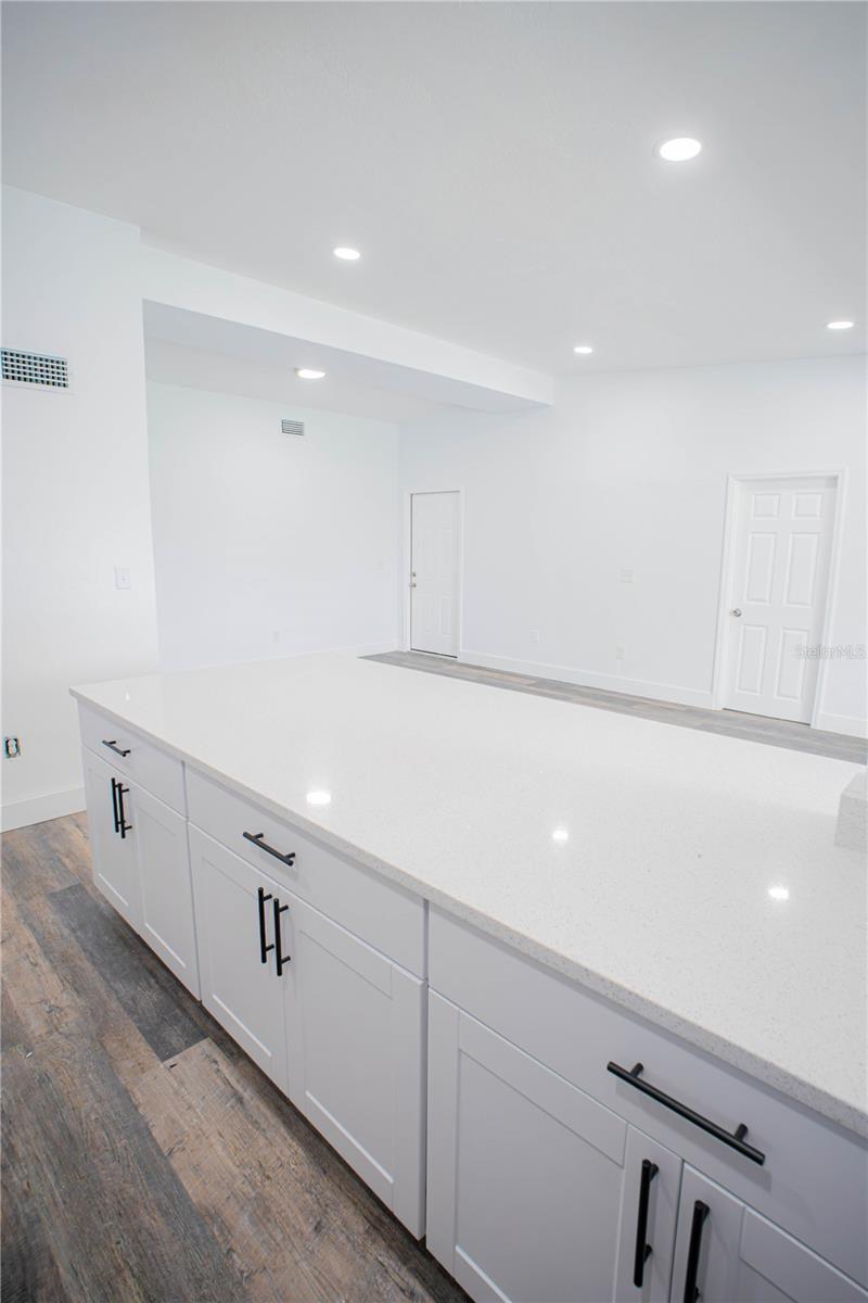 2144 HARBOR BLVD, PORT CHARLOTTE, FL, 33952