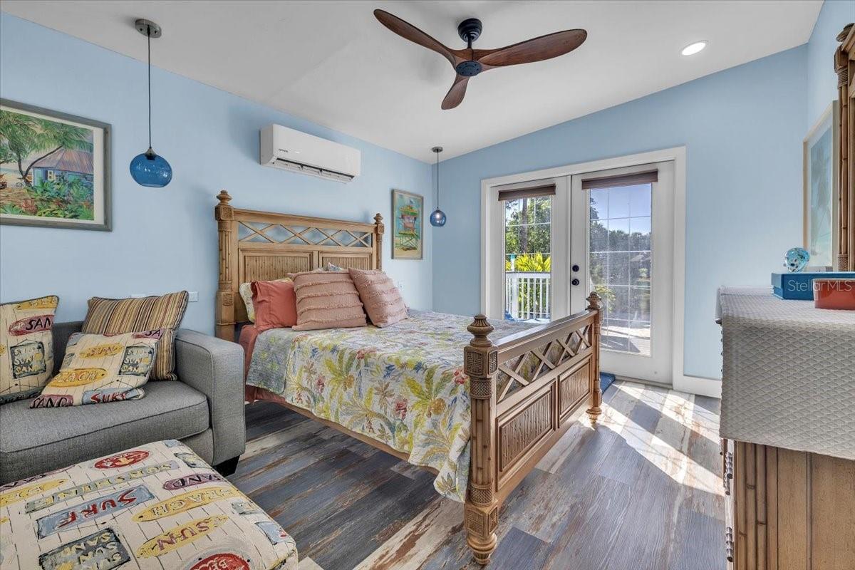 9470 COLONY DR, NORTH FORT MYERS, FL, 33917