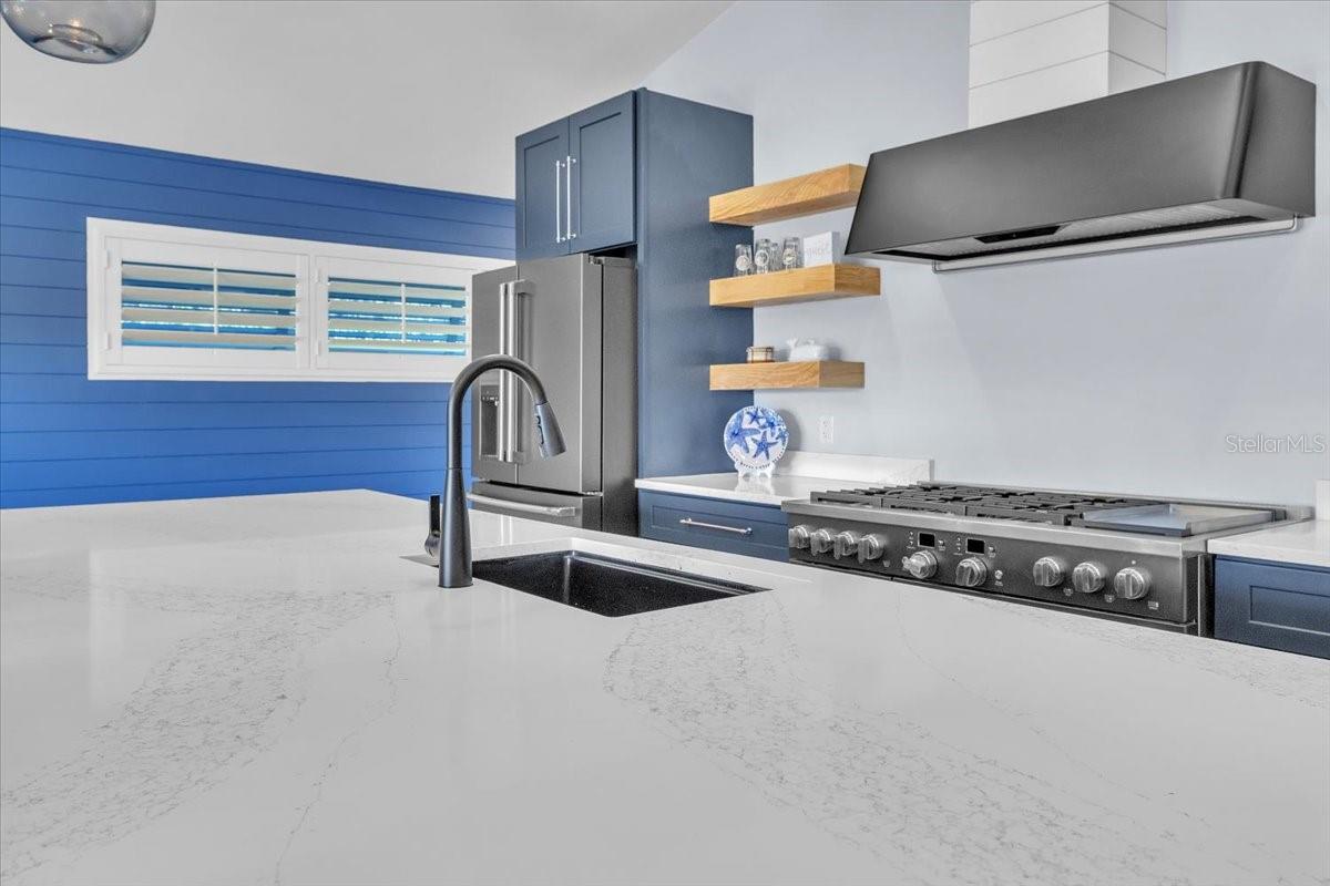 9470 COLONY DR, NORTH FORT MYERS, FL, 33917