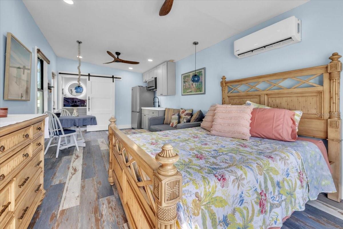 9470 COLONY DR, NORTH FORT MYERS, FL, 33917