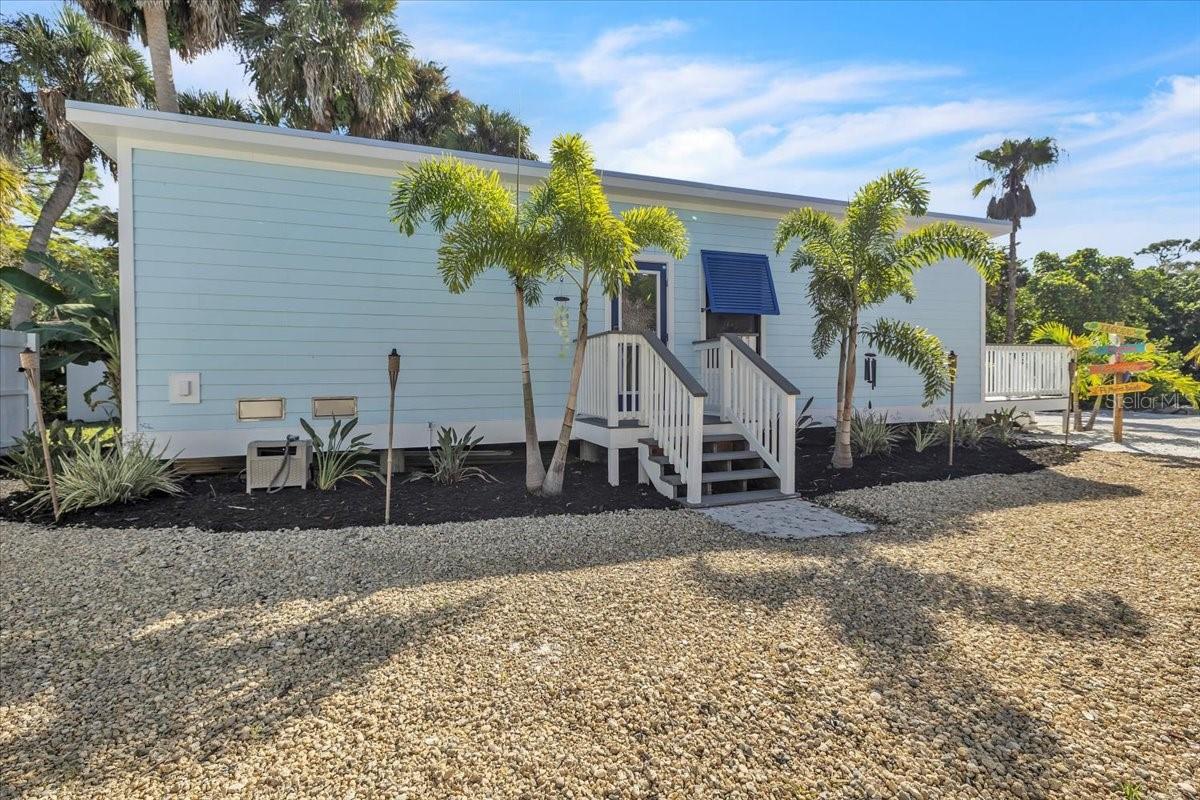9470 COLONY DR, NORTH FORT MYERS, FL, 33917