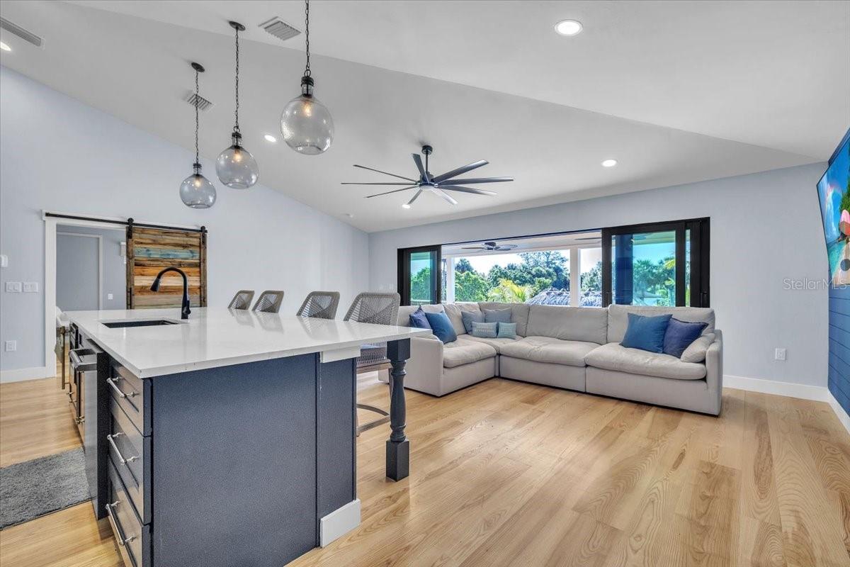 9470 COLONY DR, NORTH FORT MYERS, FL, 33917