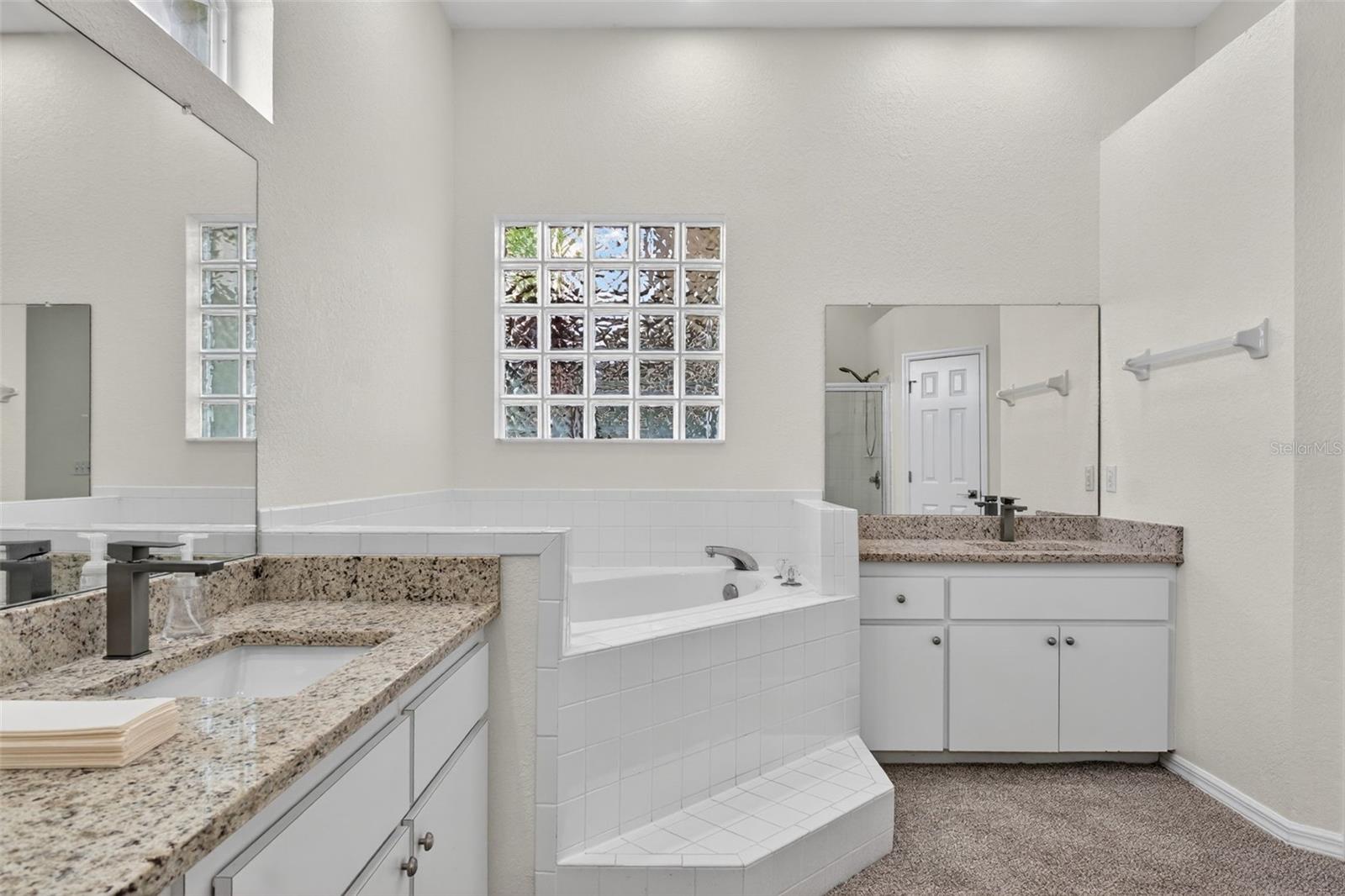 131 RUBY LAKE DR, WINTER HAVEN, FL, 33884