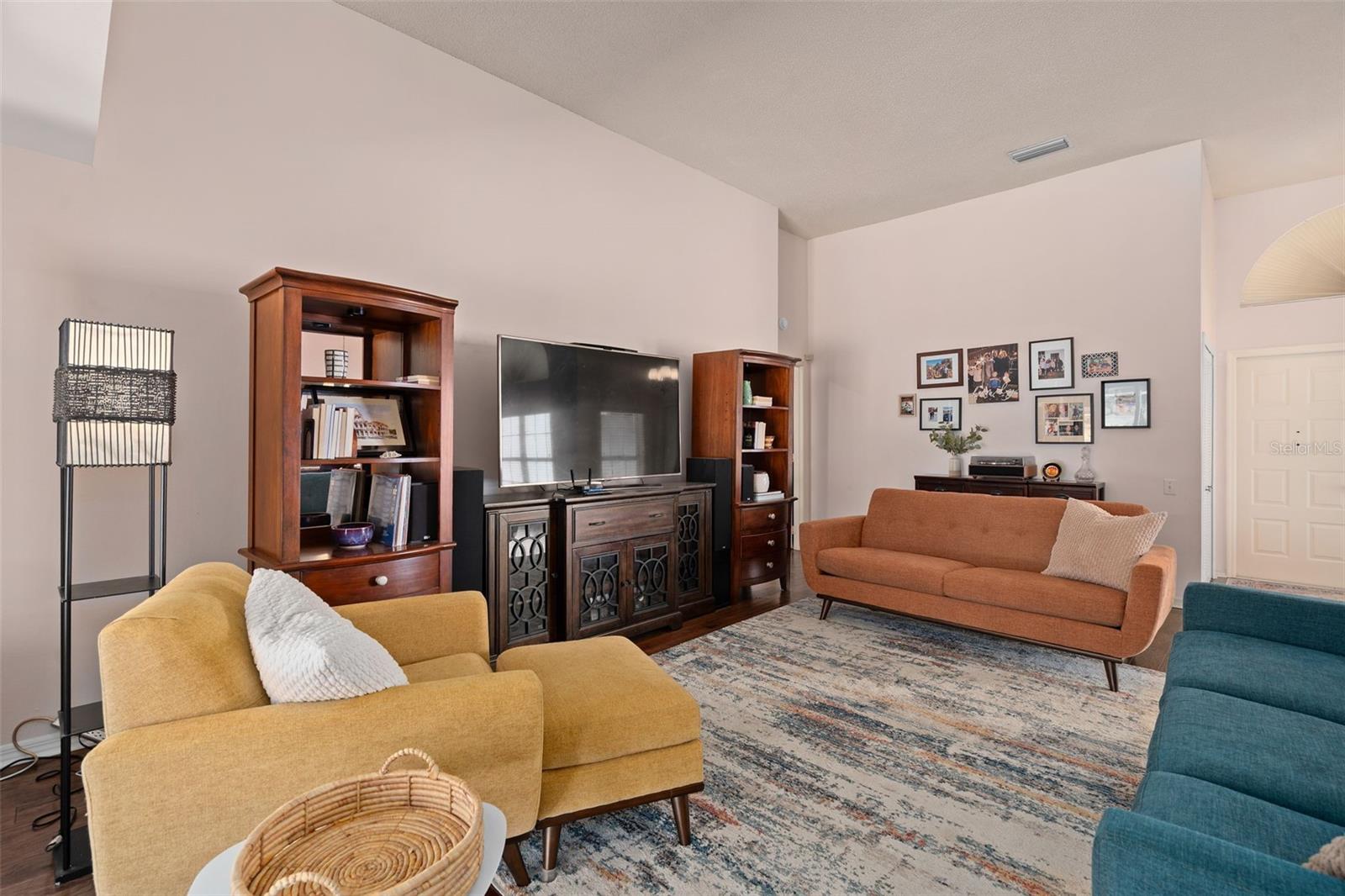 1203 TALL PINE DR, APOPKA, FL, 32712