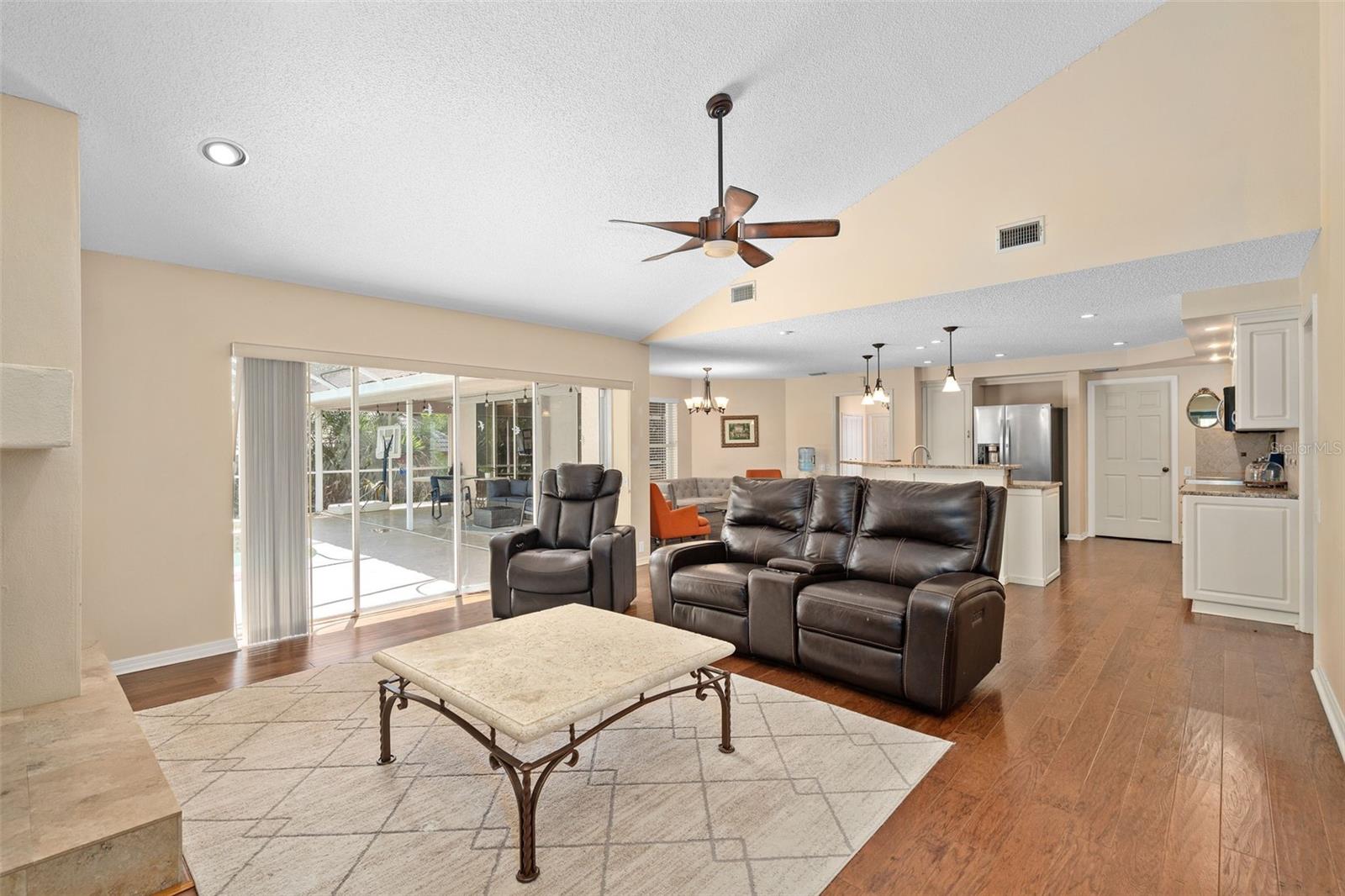 1203 TALL PINE DR, APOPKA, FL, 32712