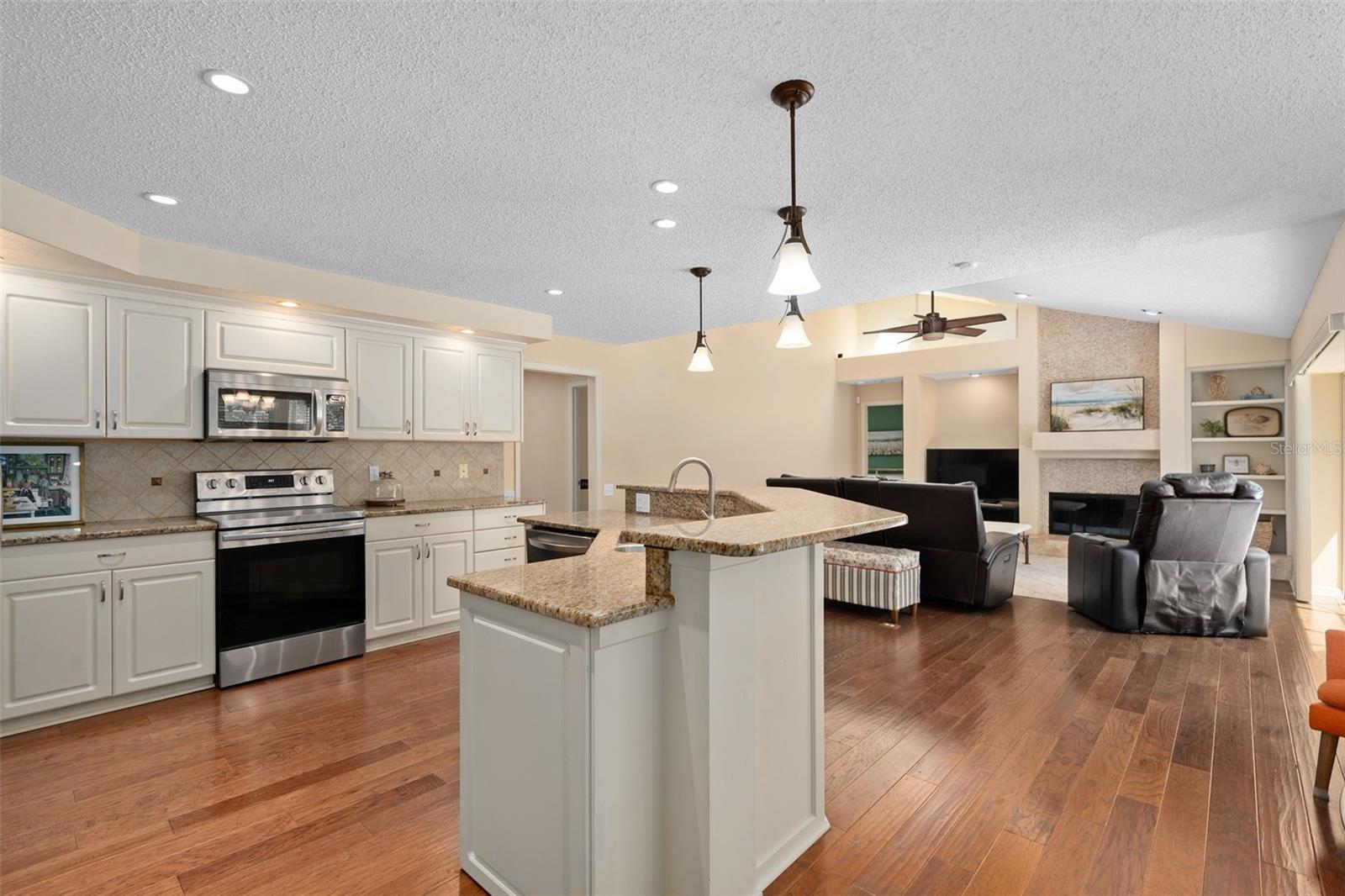 1203 TALL PINE DR, APOPKA, FL, 32712