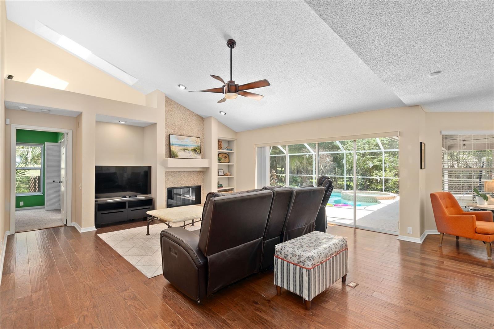 1203 TALL PINE DR, APOPKA, FL, 32712