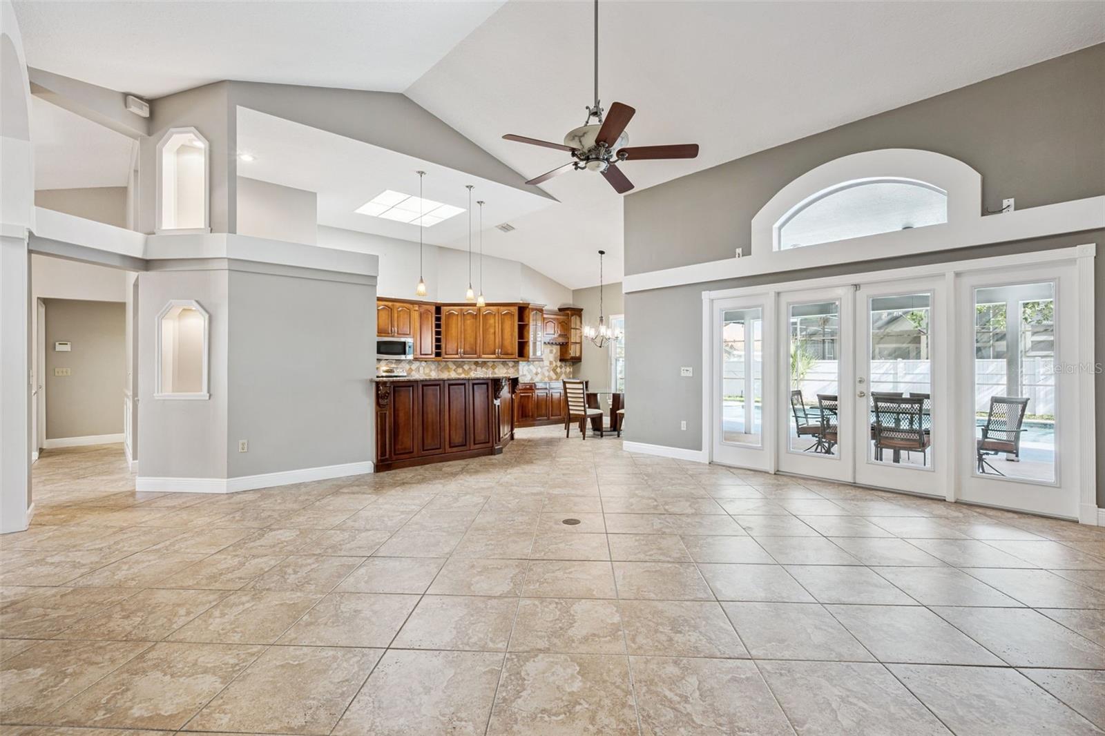 8045 LANDGROVE CT, ORLANDO, FL, 32819