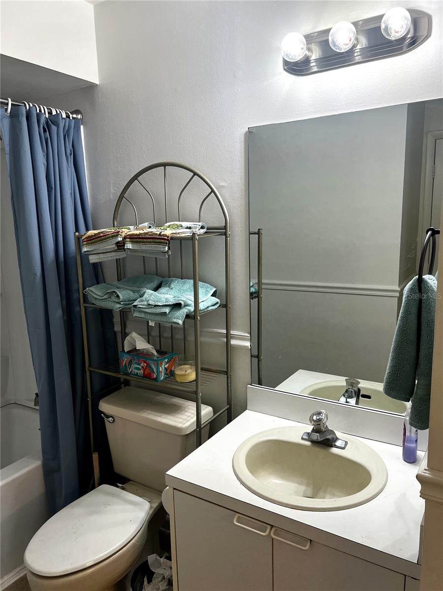 4400 WHITE PINE AVE #70-4, ORLANDO, FL, 32811