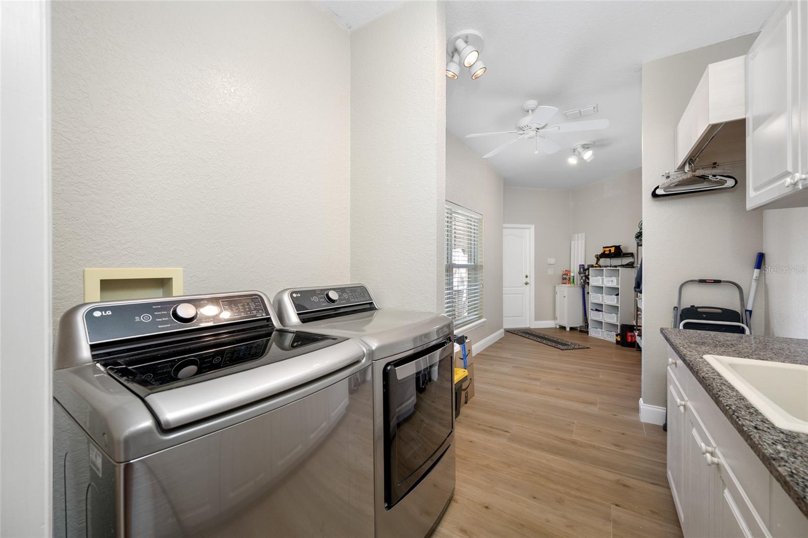 Laundry room-mudroom