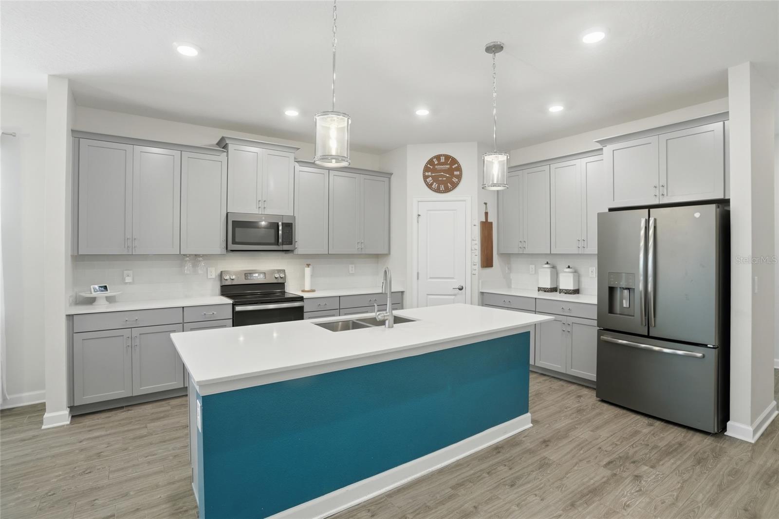2154 CAMDEN LOOP, DAVENPORT, FL, 33837