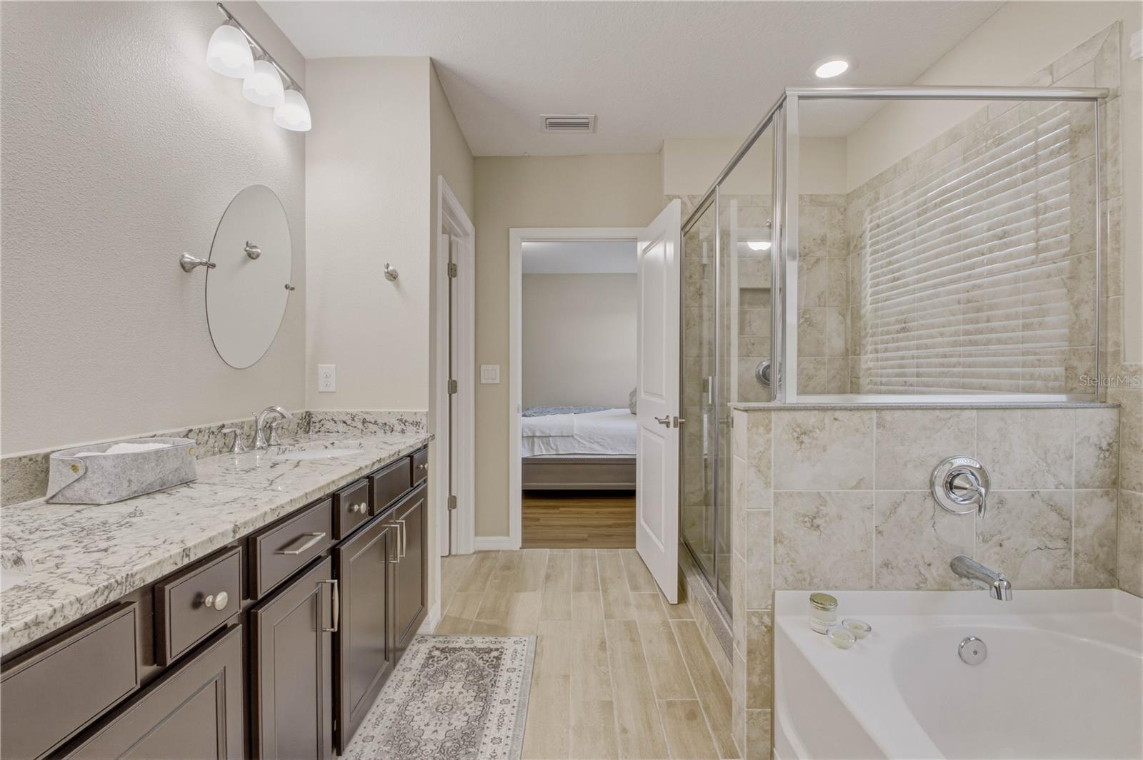 8415 PRAISE DR, TAMPA, FL, 33625