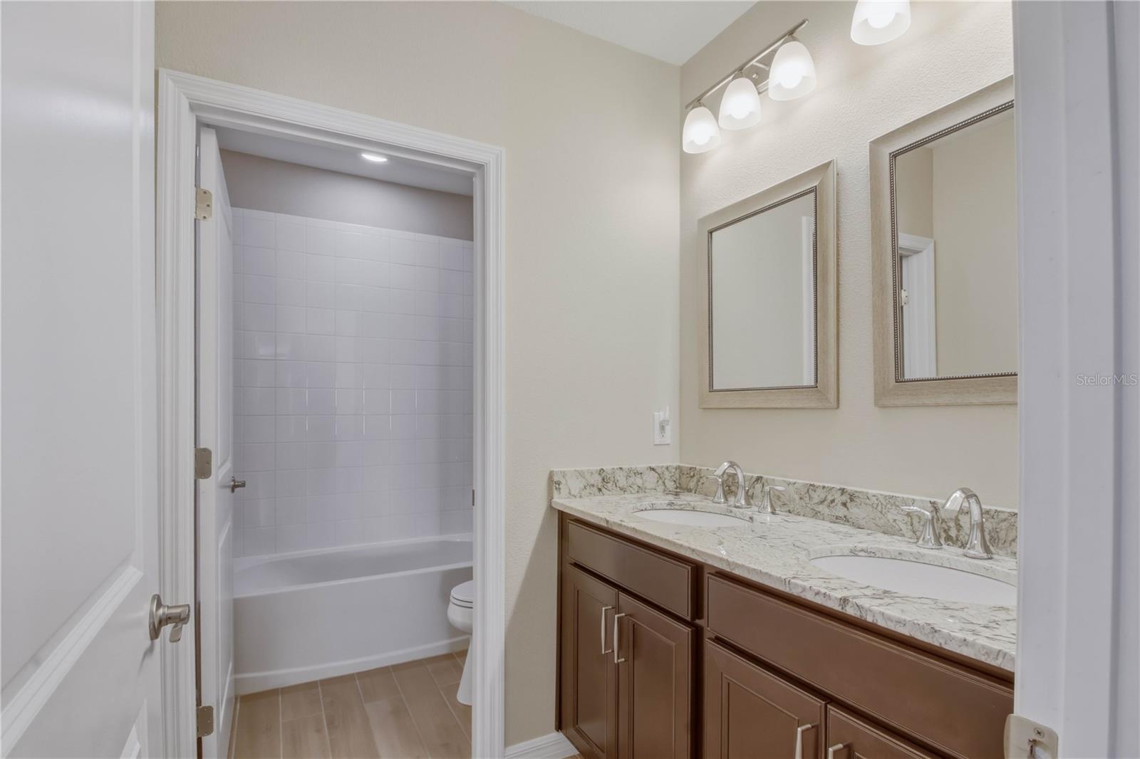 8415 PRAISE DR, TAMPA, FL, 33625